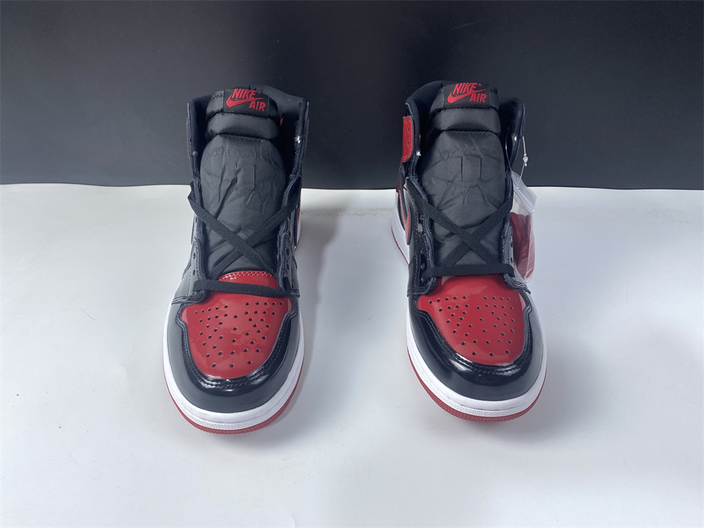 Air Jordan 1 High OG Bred Patent 555088-063