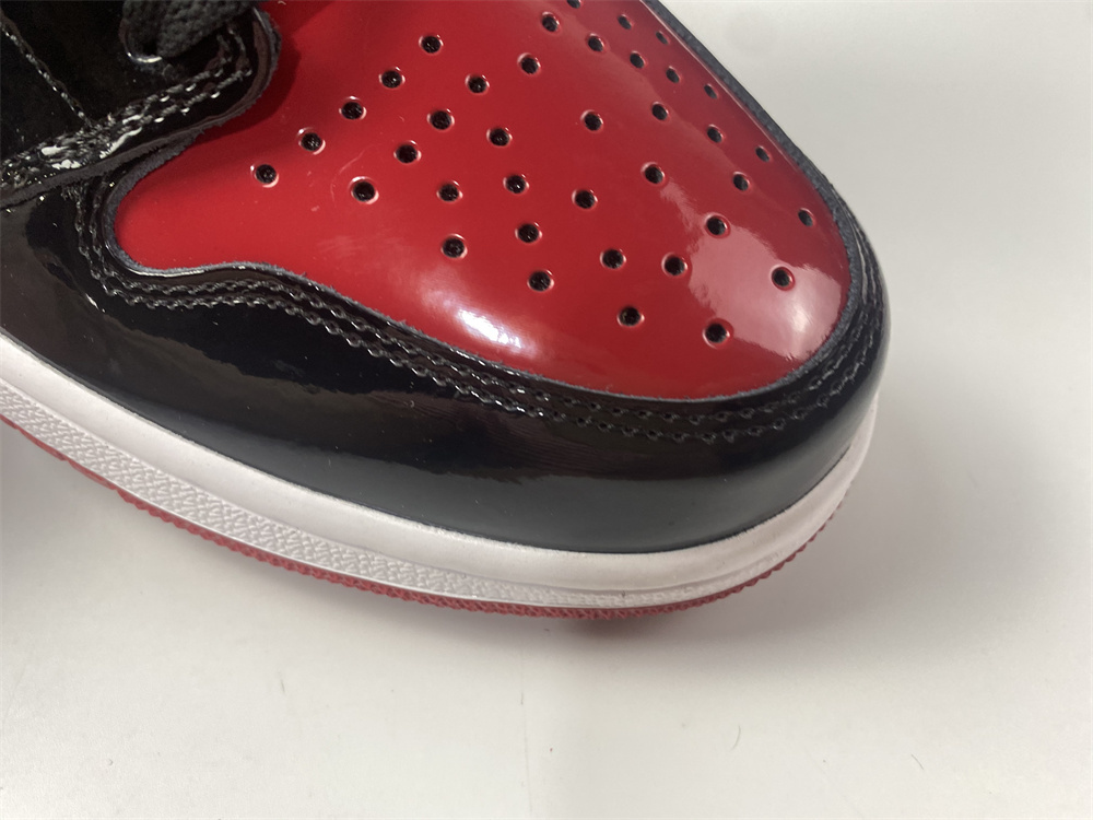 Air Jordan 1 High OG Bred Patent 555088-063