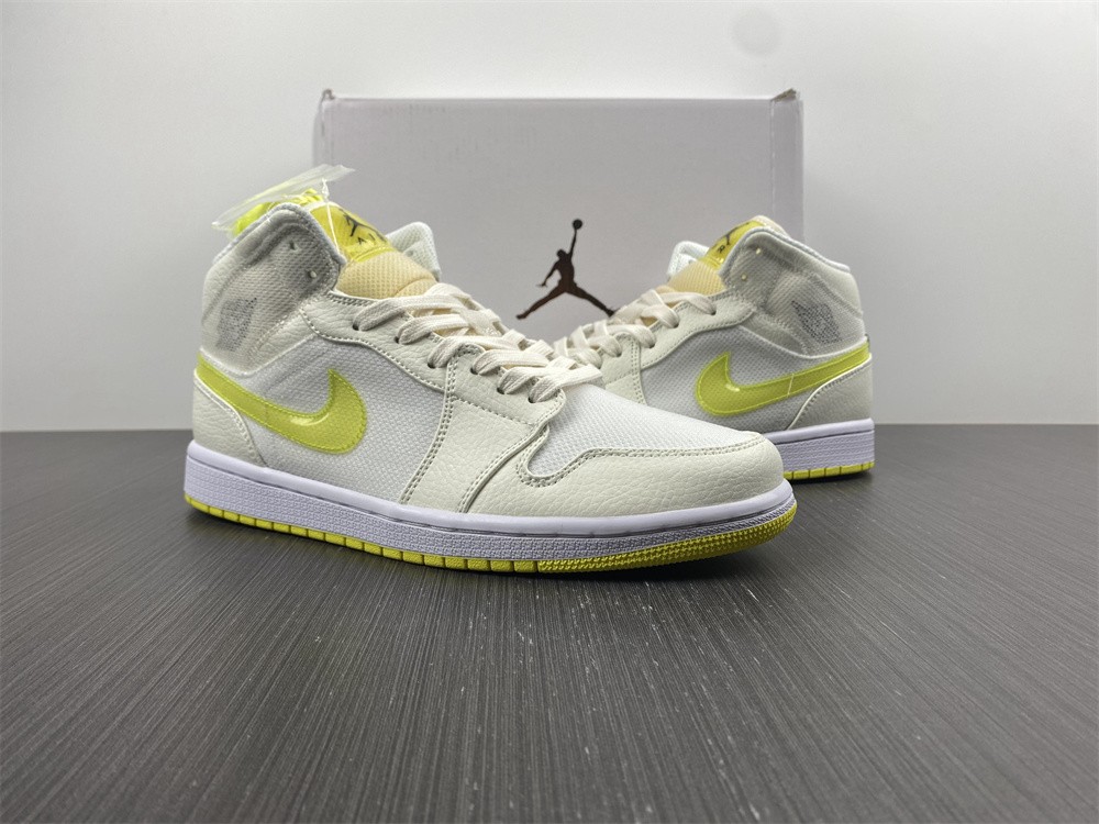 NIKE Air Jordan 1 Mid AJ1  DB2822-107