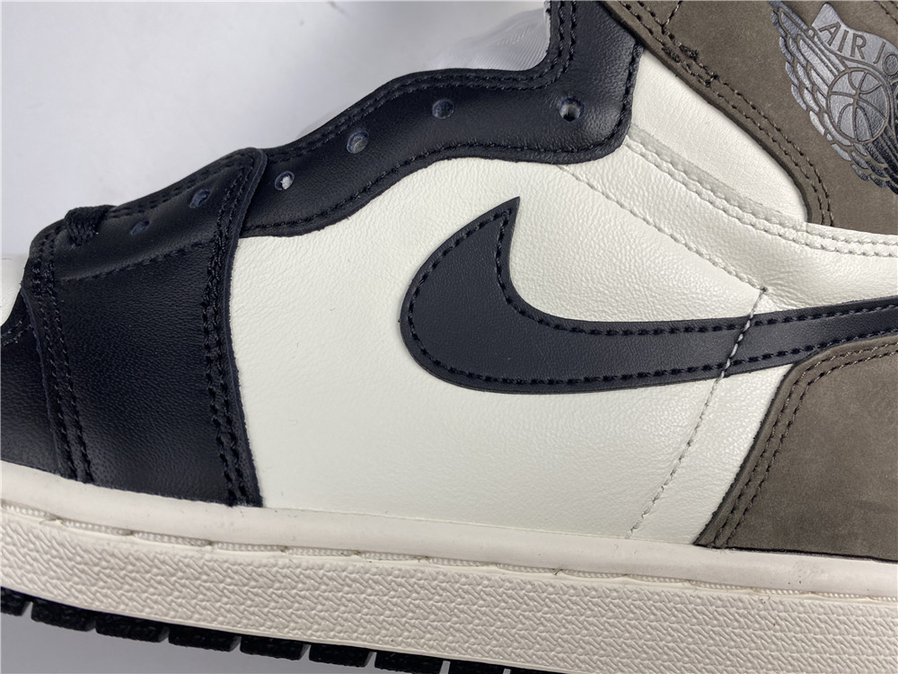 Air Jordan 1 High OG ??Dark Mocha 555088-105