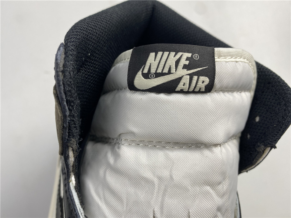 Air Jordan 1 High OG ??Dark Mocha 555088-105