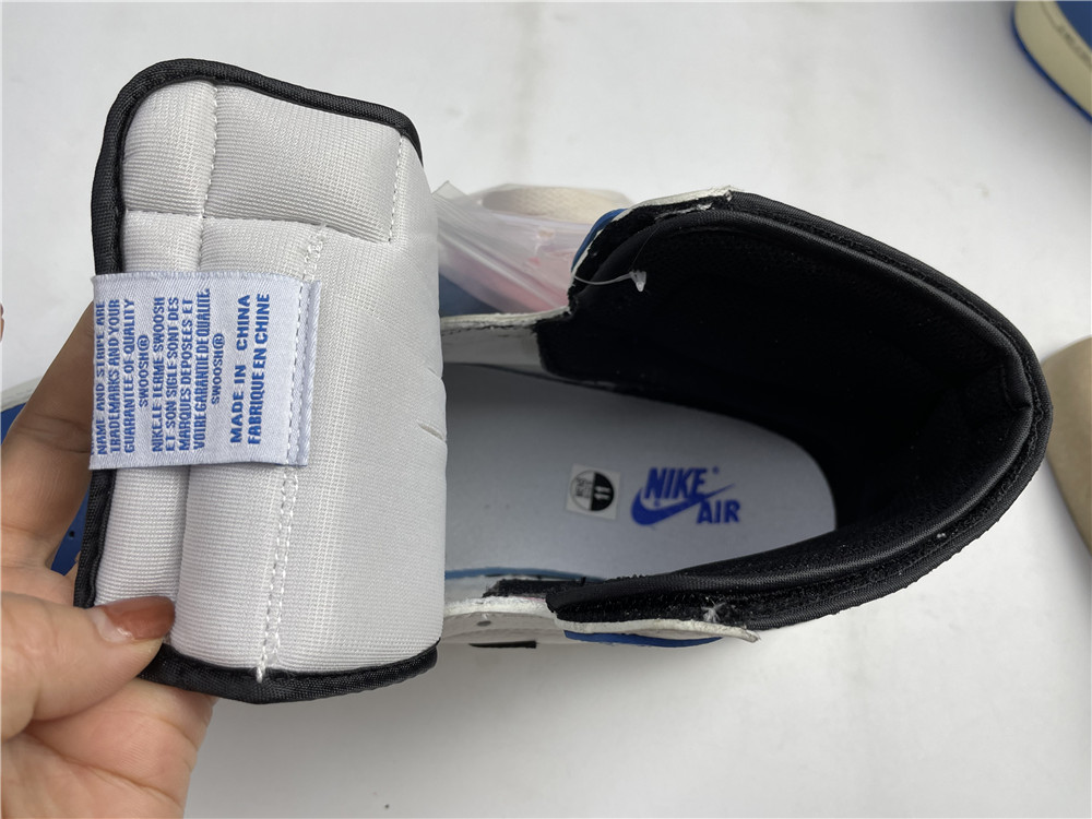 Air Jordan 1 Travis Scott DH3227-105