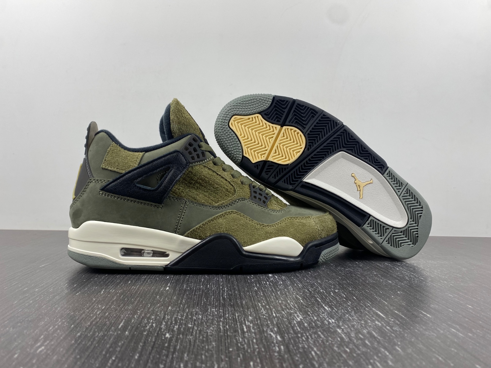 Air Jordan 4 Craft “Medium Olive