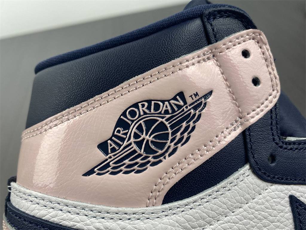 Air Jordan 1 High OG Atmosphere DD9335-641