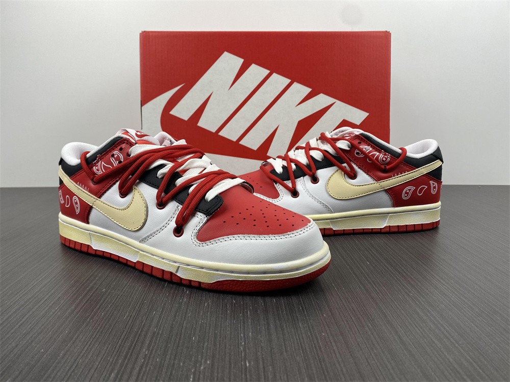 Nike SB Dunk Low UNIVERSITY RED DD1391-600