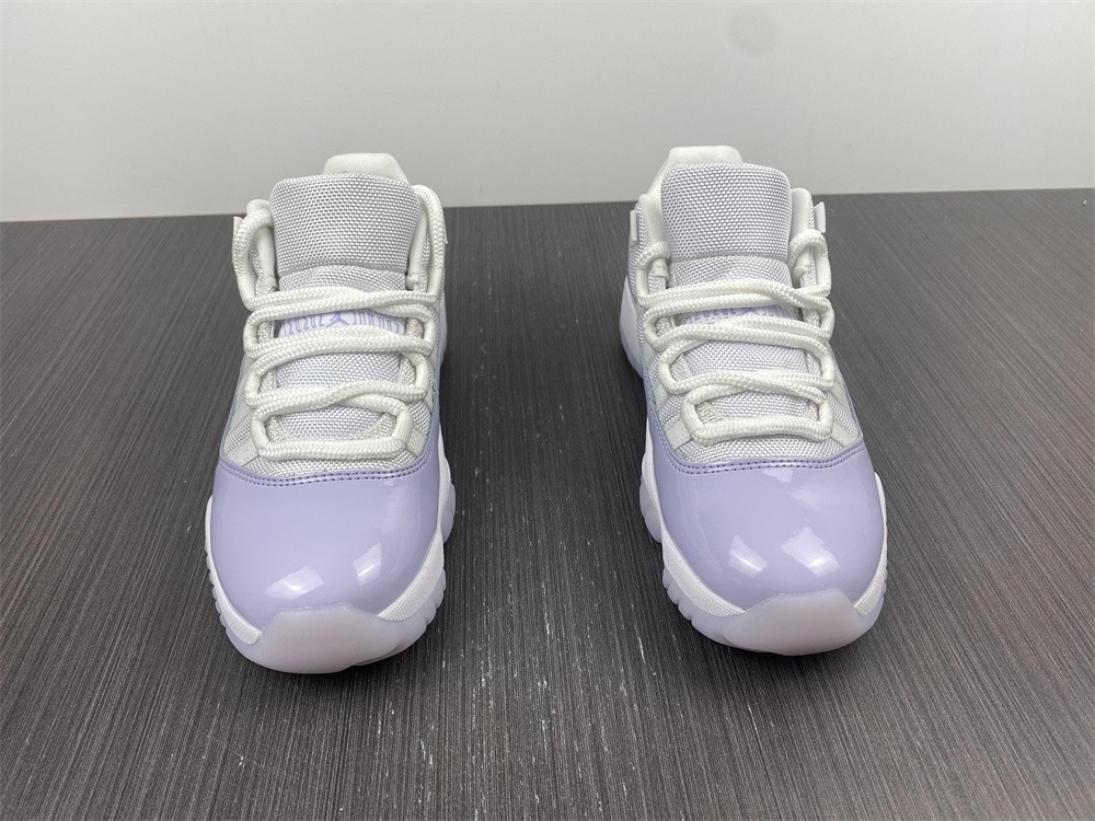 Air Jordan 11 Low WMNS PURE VIOLET AH 7860-101