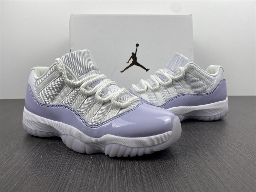 Air Jordan 11 Low WMNS PURE VIOLET AH 7860-101