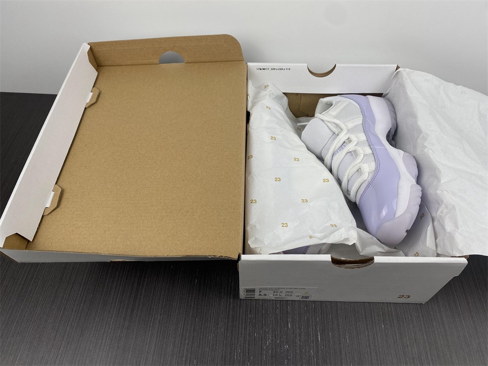 Air Jordan 11 Low WMNS PURE VIOLET AH 7860-101