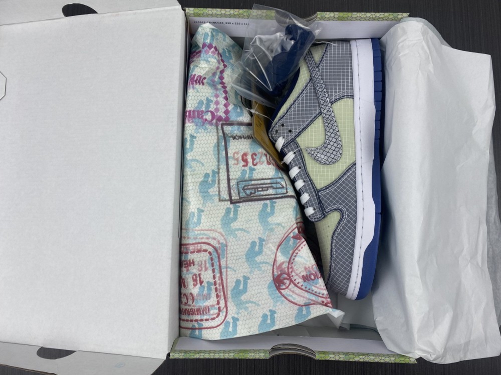 Unlon x SB Dunk Low DJ9649-401