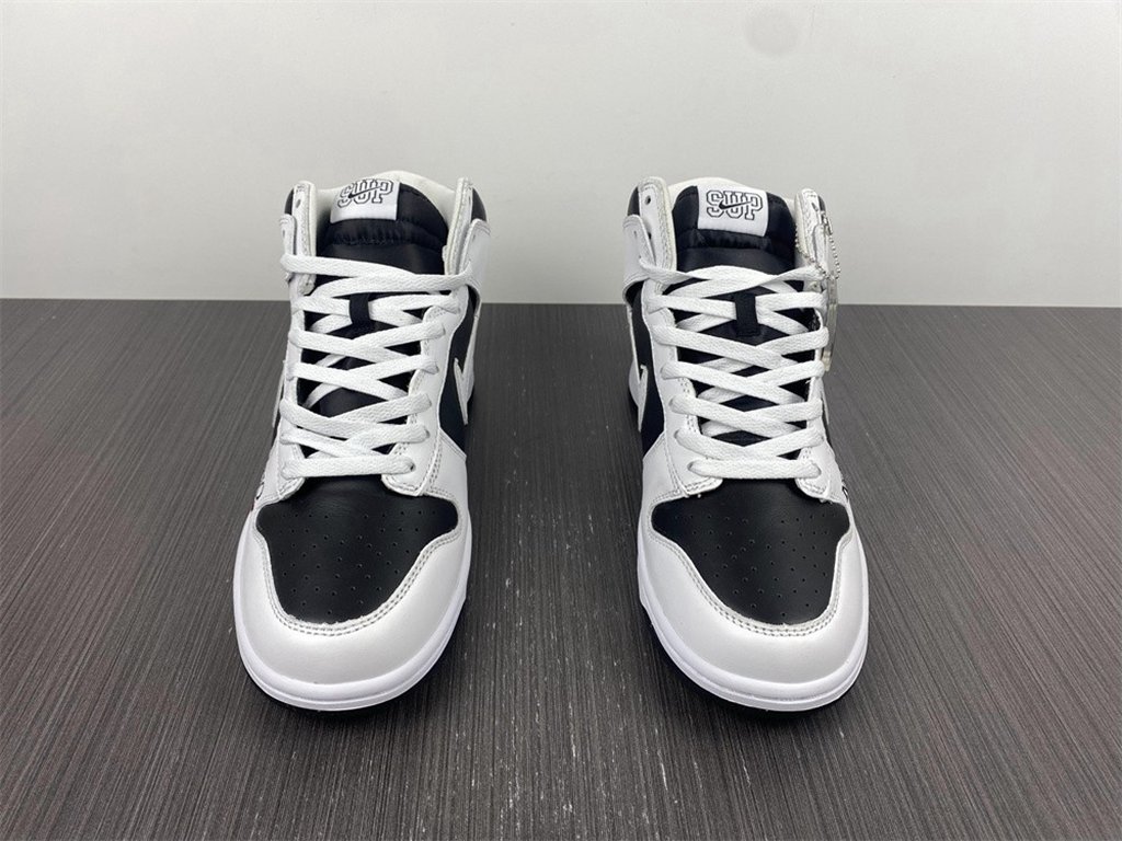 Svp*me x Nike SB Dunk High QS By Any Means DN3741-002