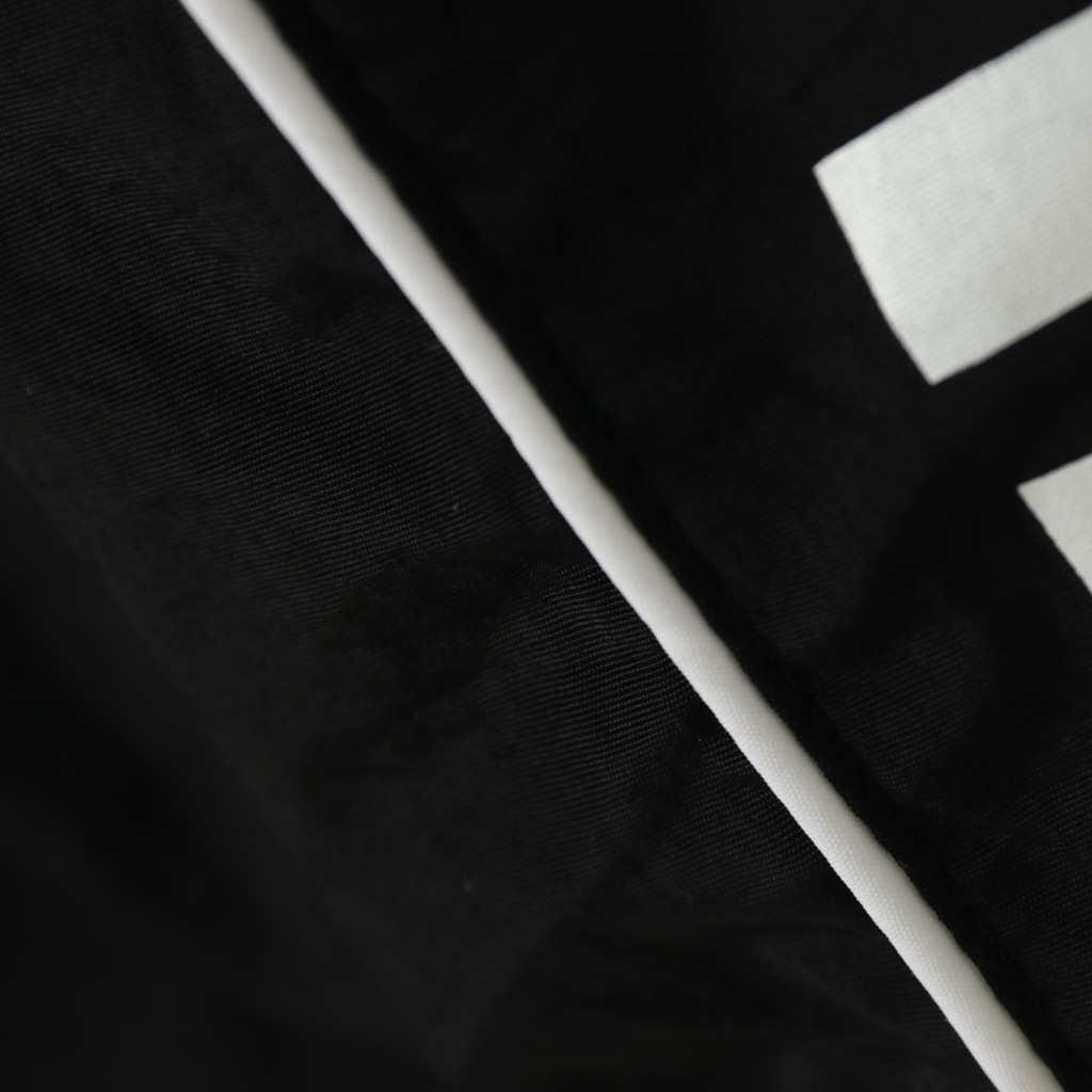 Svp*me 18ss Arc Logo Water Short?