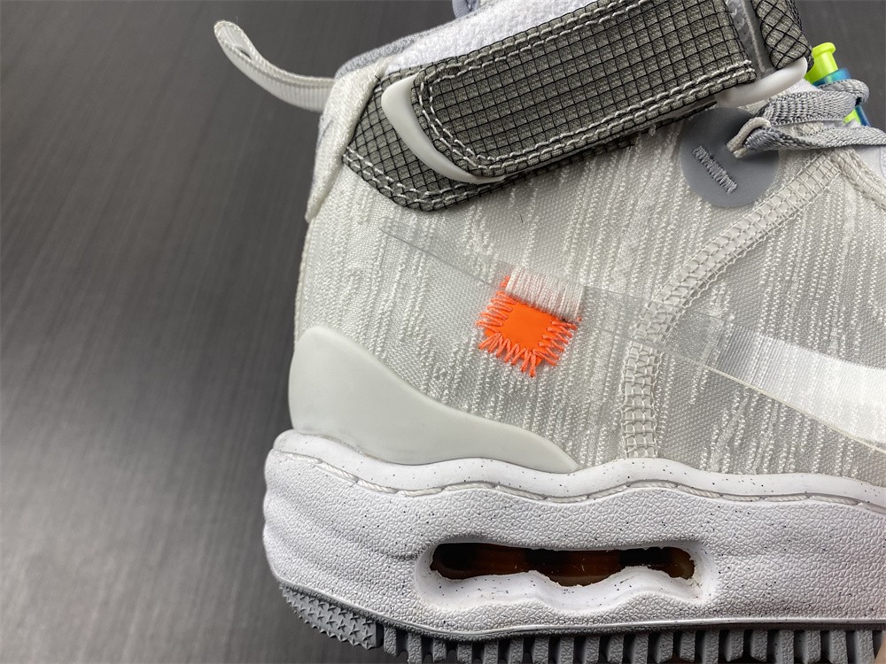 OFF-WHITE x Nike Air Force 1 Mid White DO6290-001