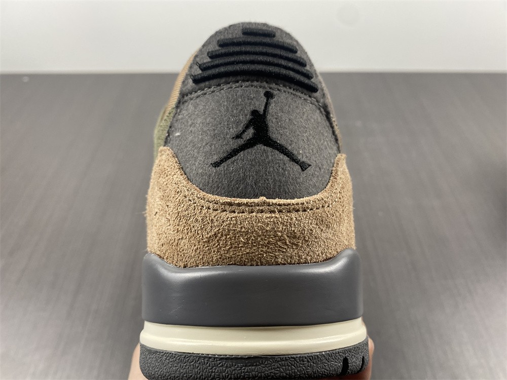 Air Jordan 3 Camo DO1830-200