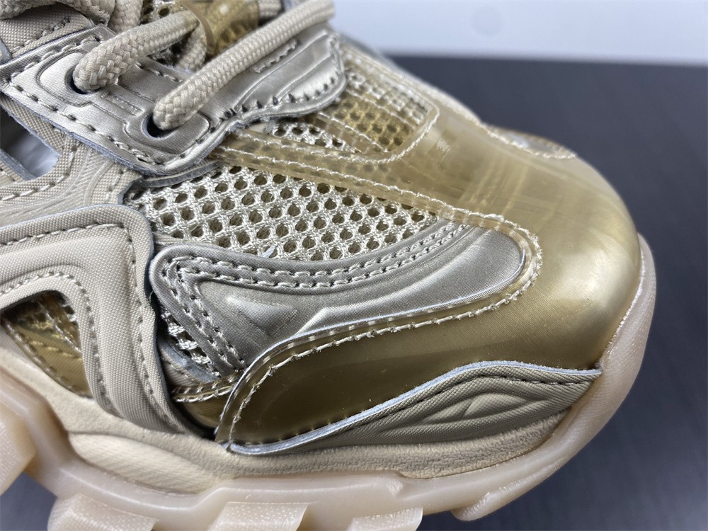 4.0 BLG Track TRAINER