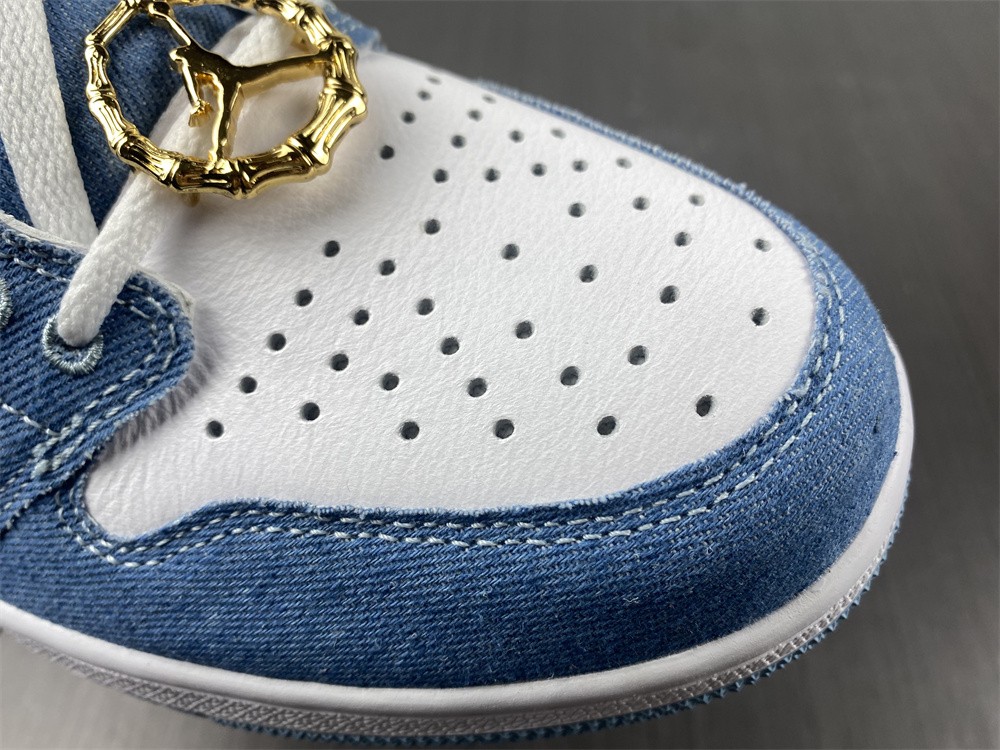 Air Jordan 1 High OG WMNS Denim DM9036-104