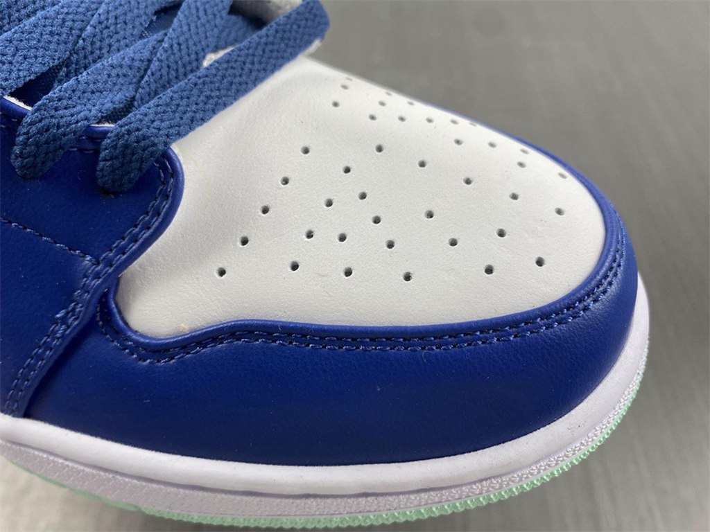 AIR JORDAN 1 MID 554724-413