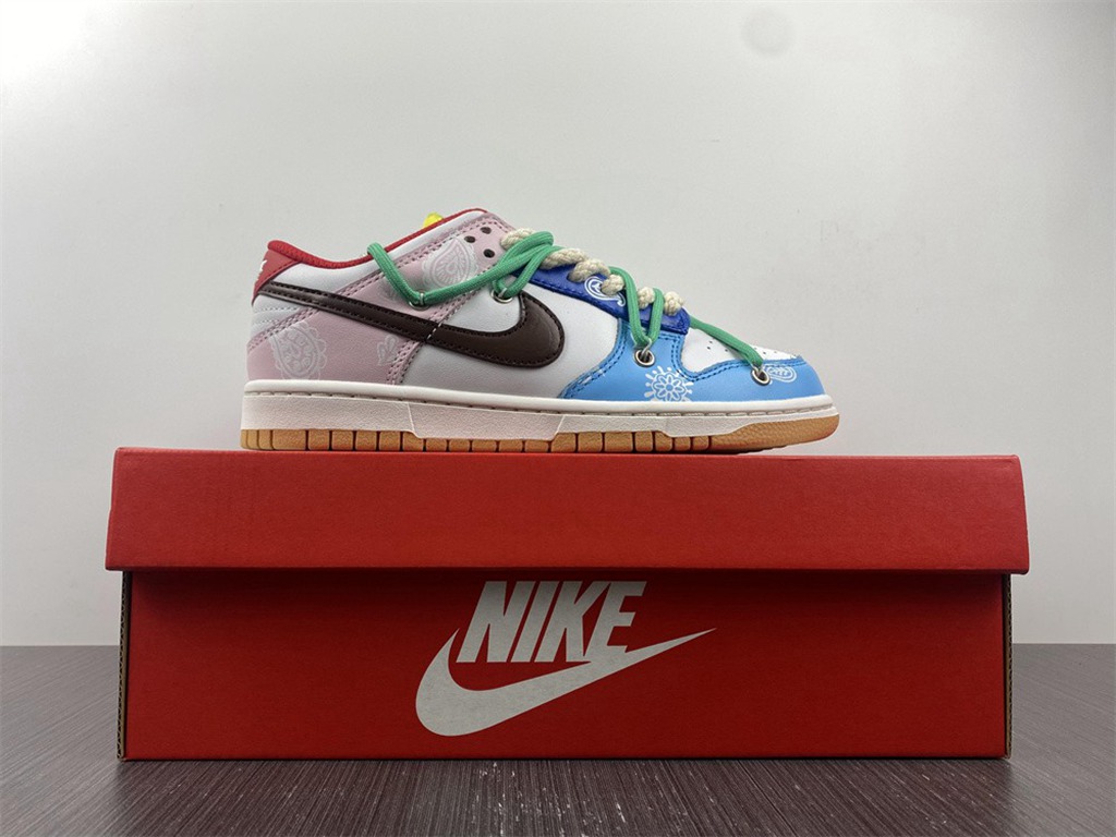 Nike Dunk Low SE FREE.99 CT2496-100