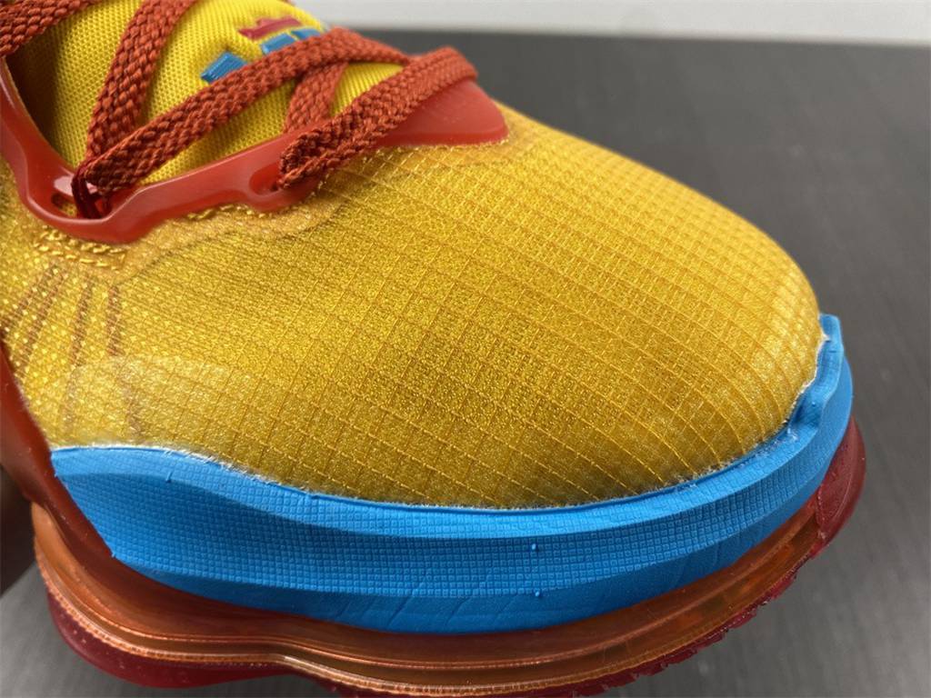 LEBRON XIX EP DC9342-800