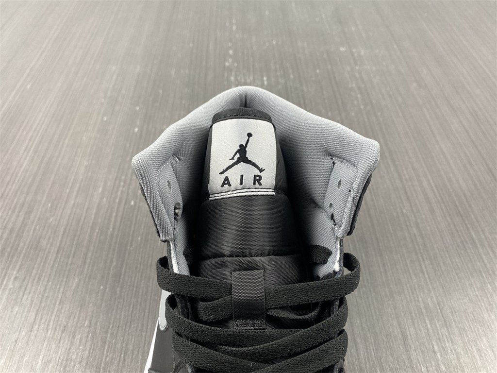 Air Jordan 1 Mid BQ6472-007