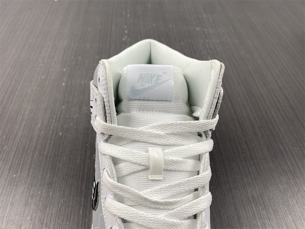 Nike SB Dunk High CZ8149-101