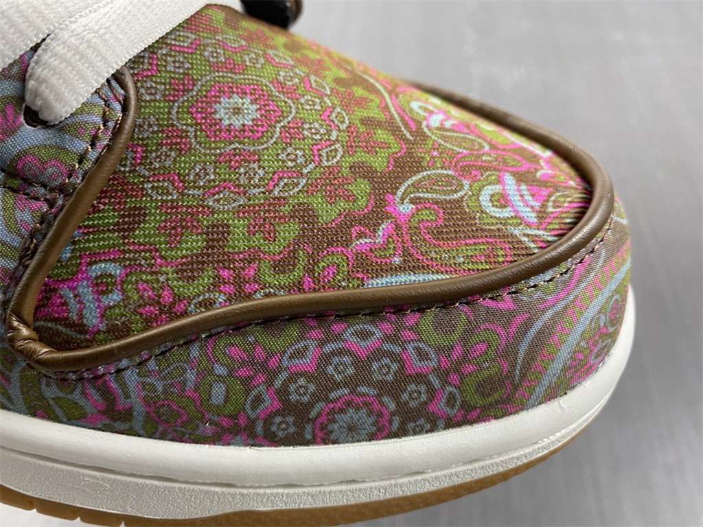 NIke SB Dunk Low Paisley DH7534-200