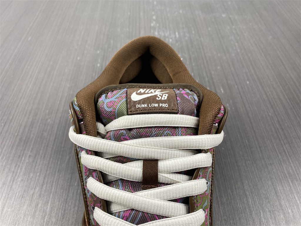 NIke SB Dunk Low Paisley DH7534-200