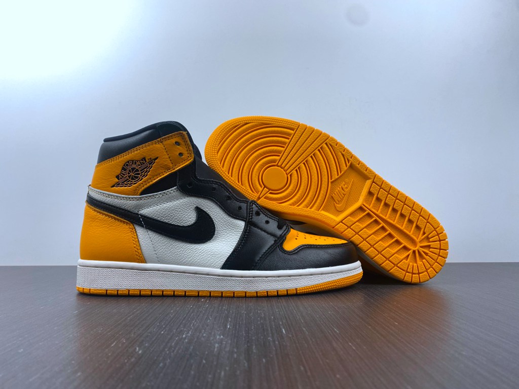 Air Jordan 1 High OG Yellow Toe 555088-711