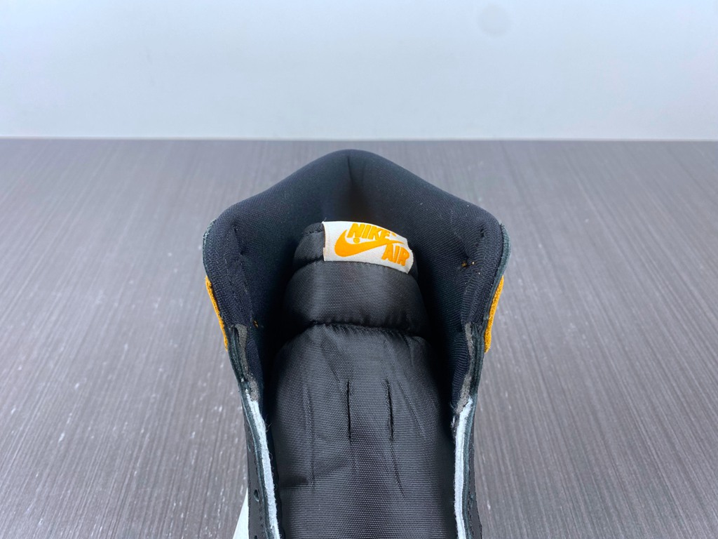Air Jordan 1 High OG Yellow Toe 555088-711