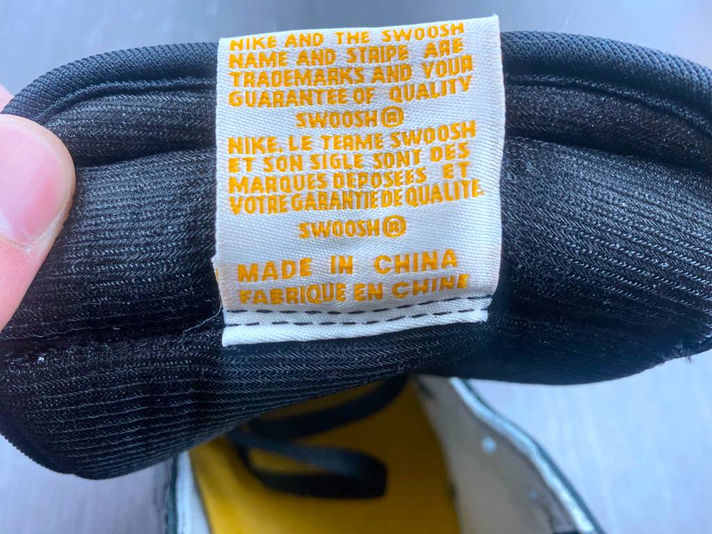 Air Jordan 1 High OG Yellow Toe 555088-711