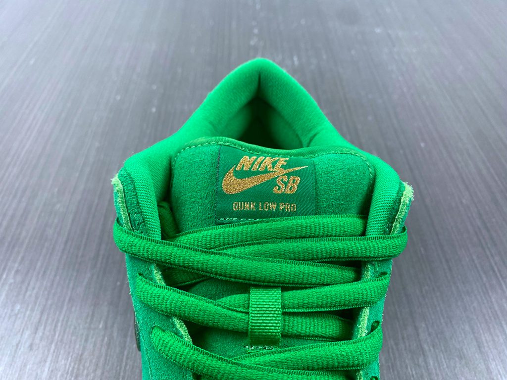 Nike SB Dunk Low  St  Lucky Green  BQ6817 303