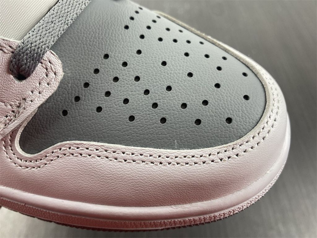 Air Jordan 1 High OG Stealth 555088-037