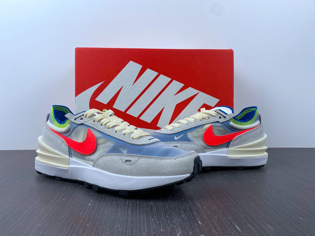 NIKE Waffle One  DA7995-101