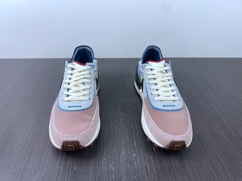 NIKE Waffle One  DM5446-701