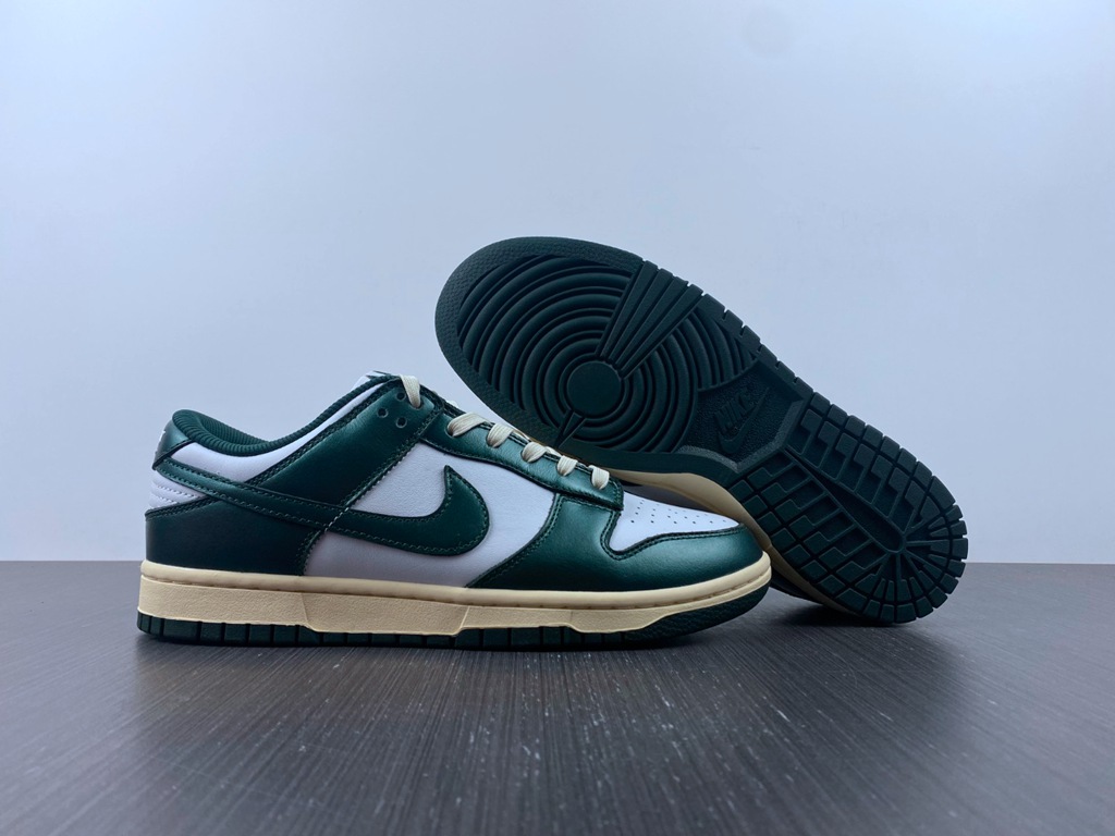 Nike Dunk Low Vintage Green DQ8580-100