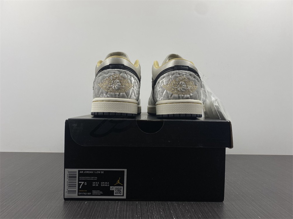 AIR JORDAN 1 LOW SE DV1762-001