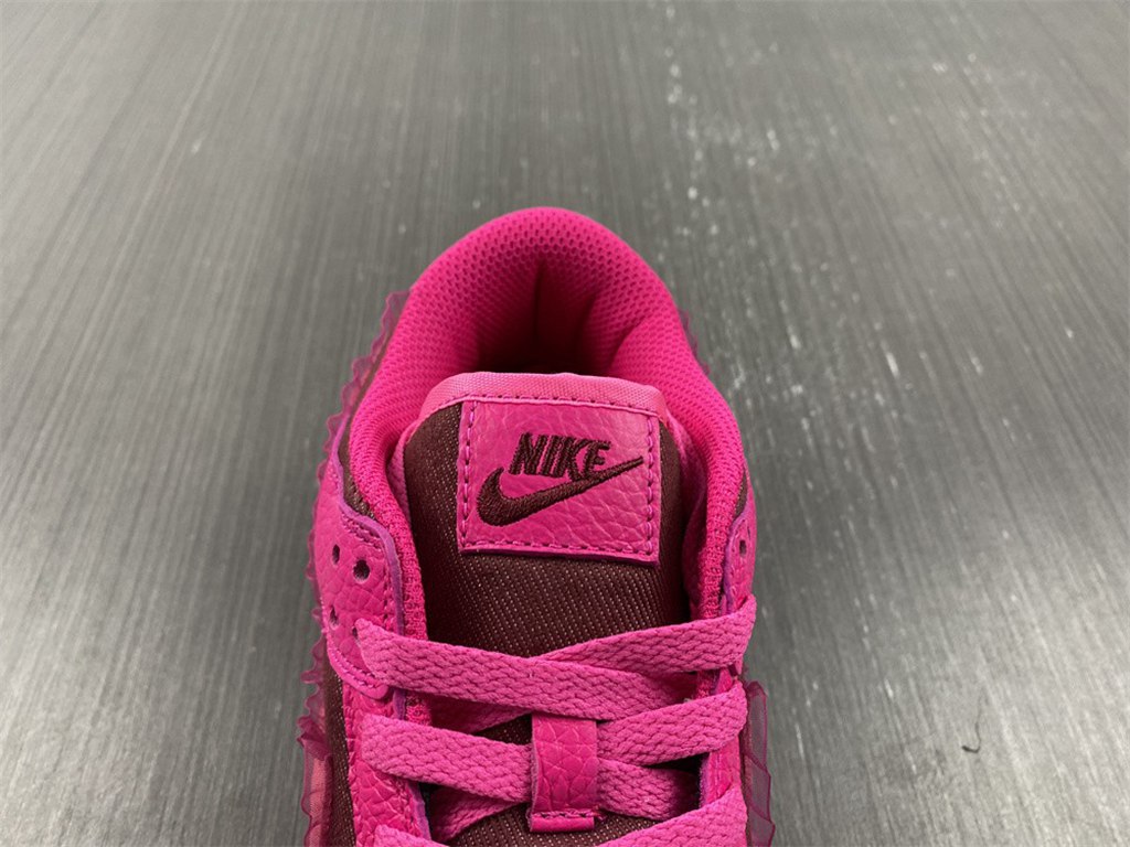 Nike Spruces Up Its Dunk Low Team Red/Pink DQ9324-600