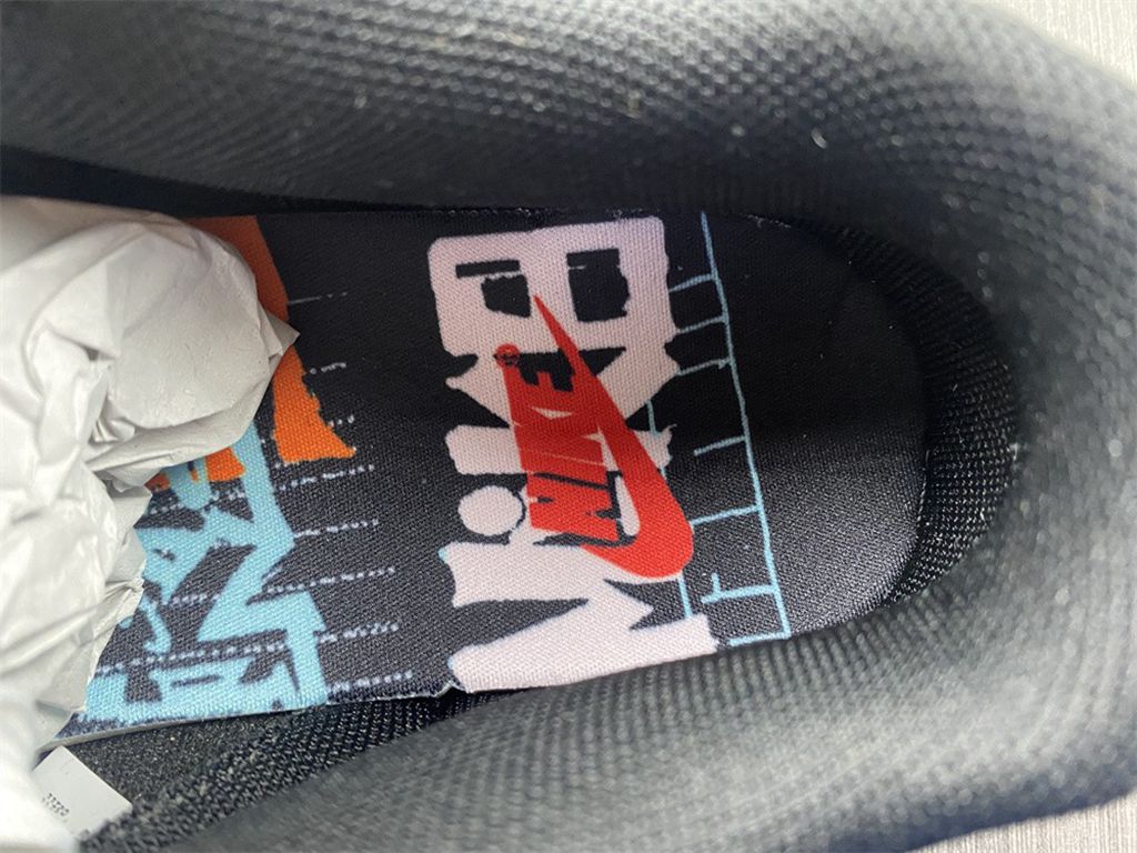 Nike Dunk Low Graffiti Expected 2022 DM0108-001