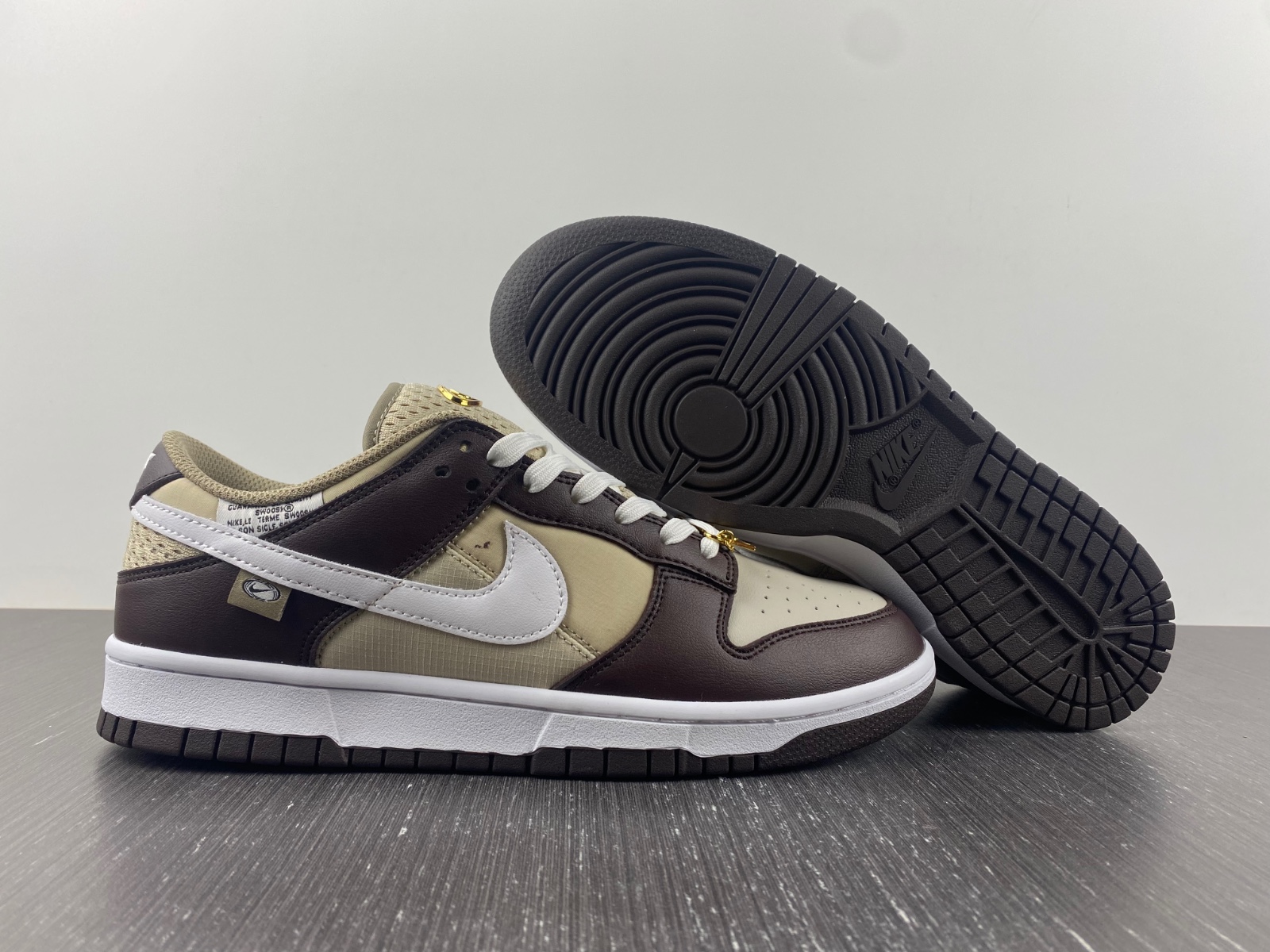 Dunk Low DX6060-111