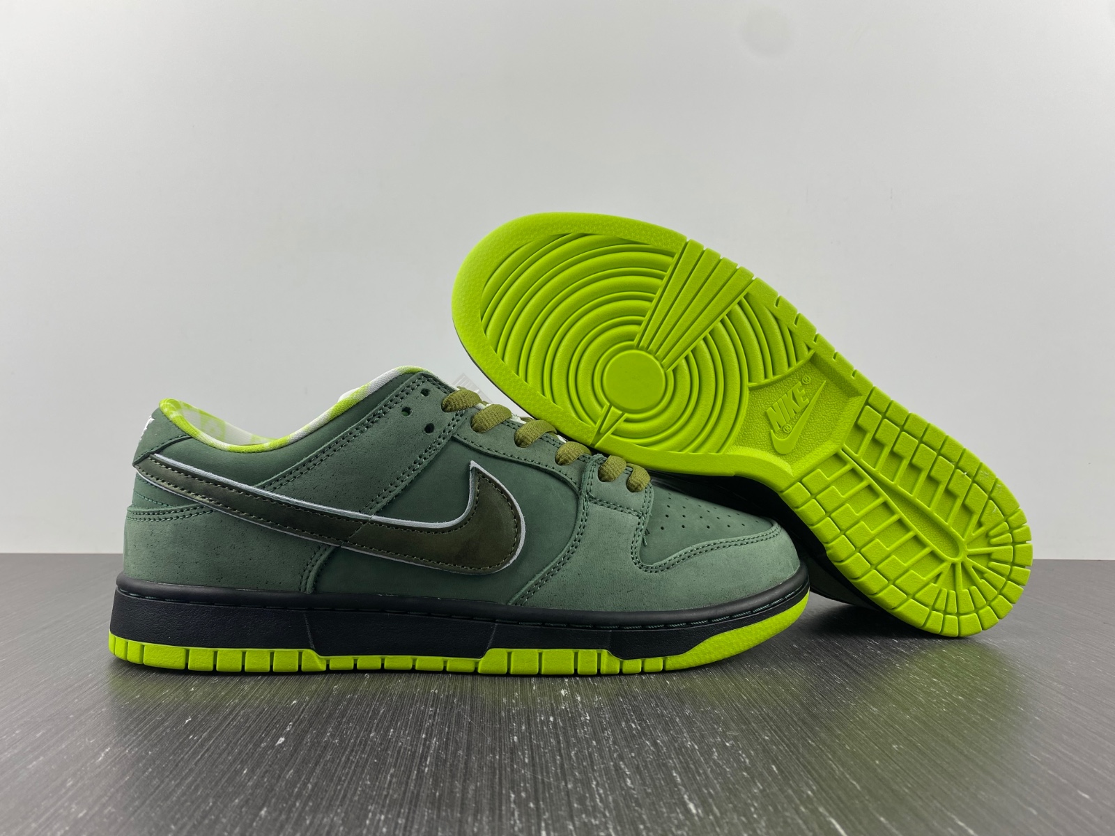 Nike SB Dunk Low Green Lobster BV1310-337