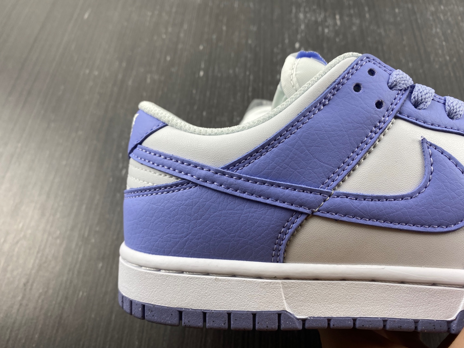 Dunk Next Nature White and Volt Low DN1431-103