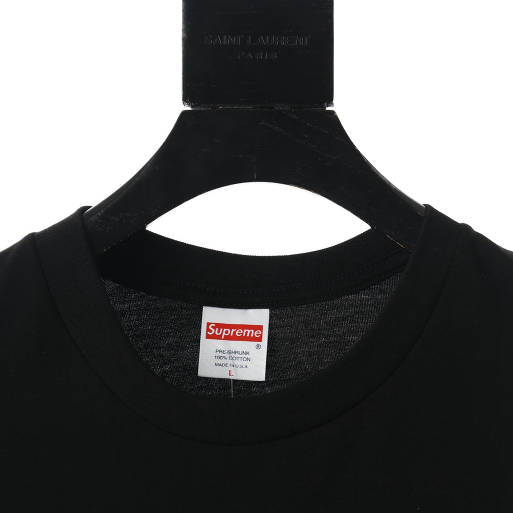 Svp*me 19FW week1Smoke?