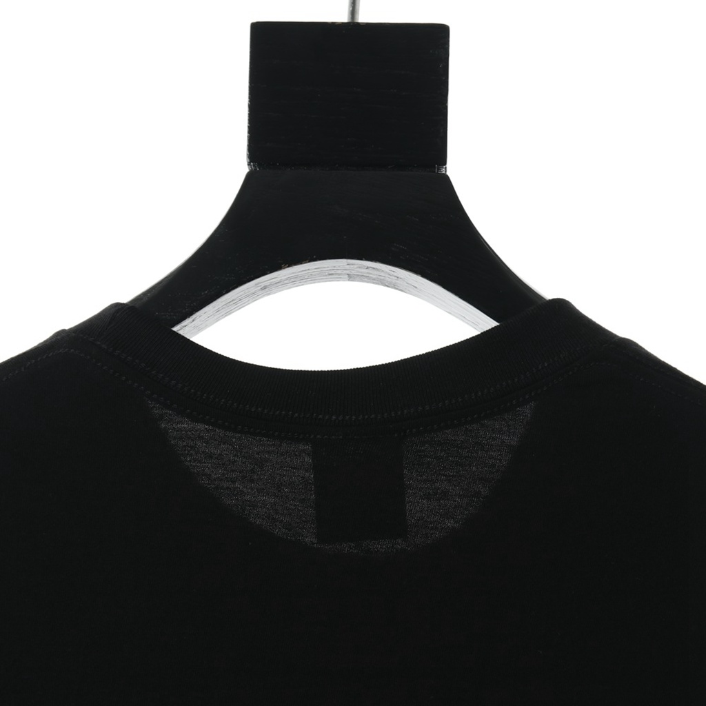 Svp*me 19FW week1Smoke?