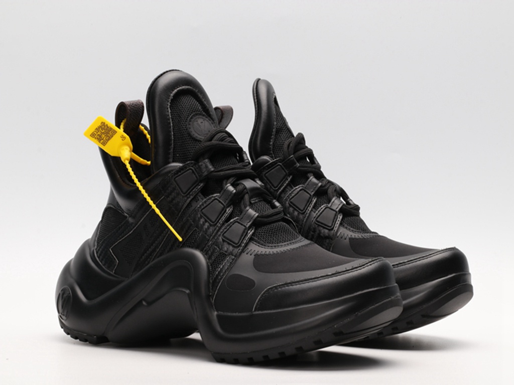 L*V Archlight Sneaker Black