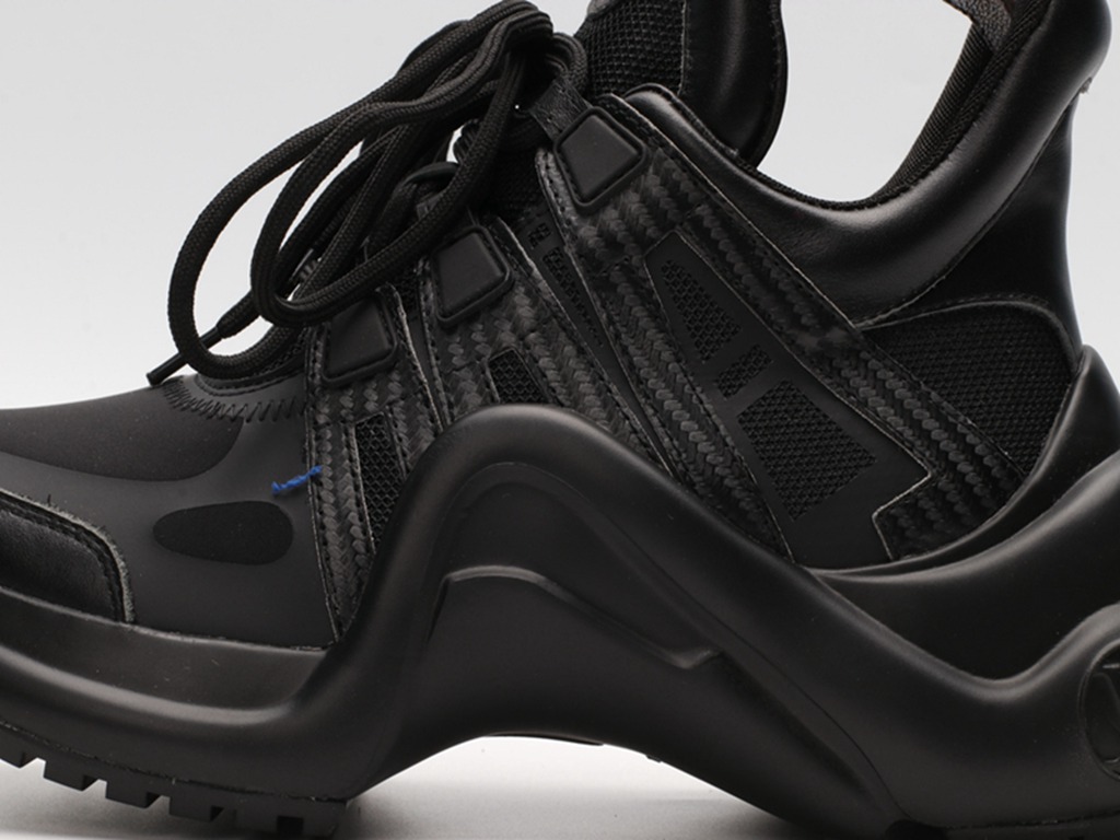 L*V Archlight Sneaker Black