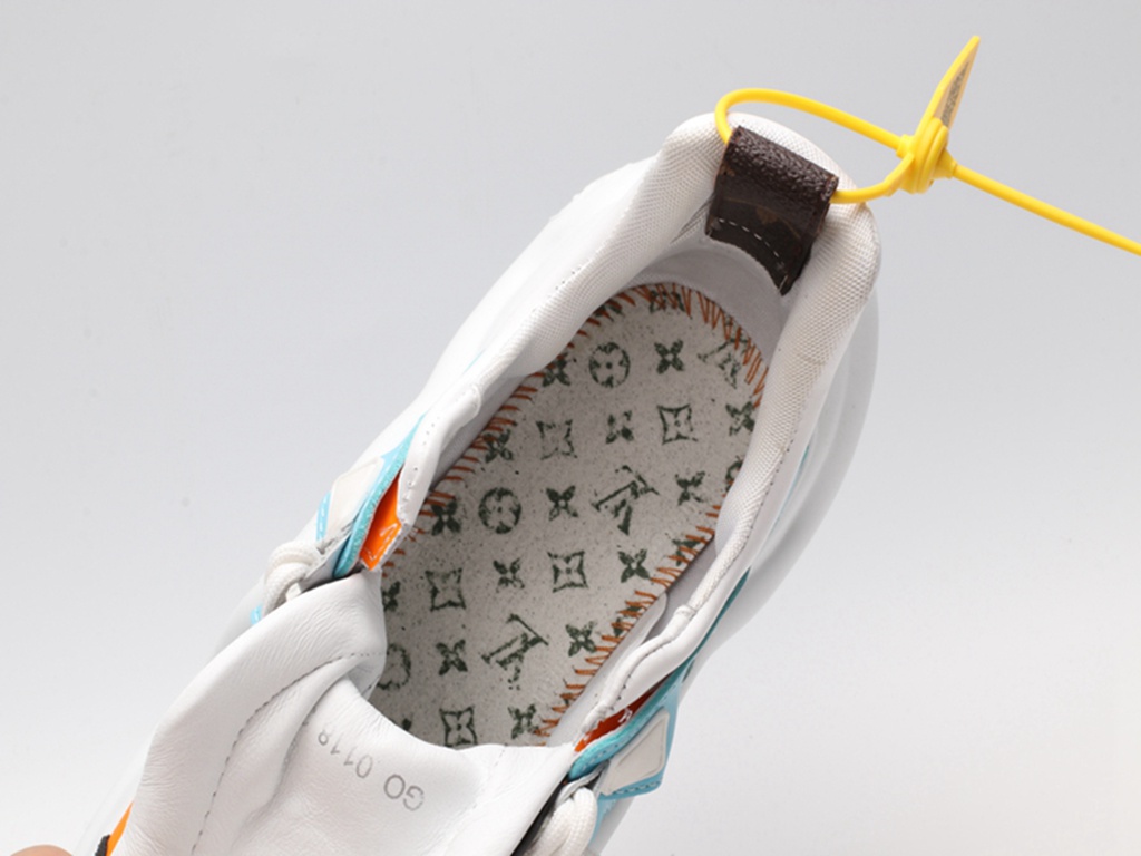 L*V Archlight Sneaker Yellow Black