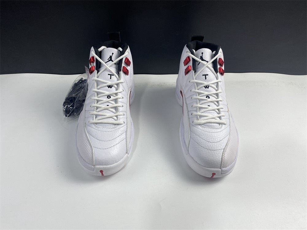 Air Jordan 12 CT8013-106