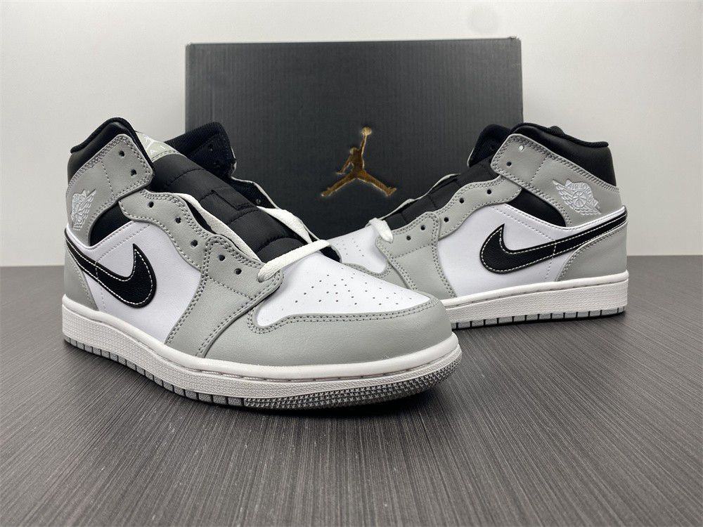 Air Jordan 1 Mid Light Smoke Grey 554724-078
