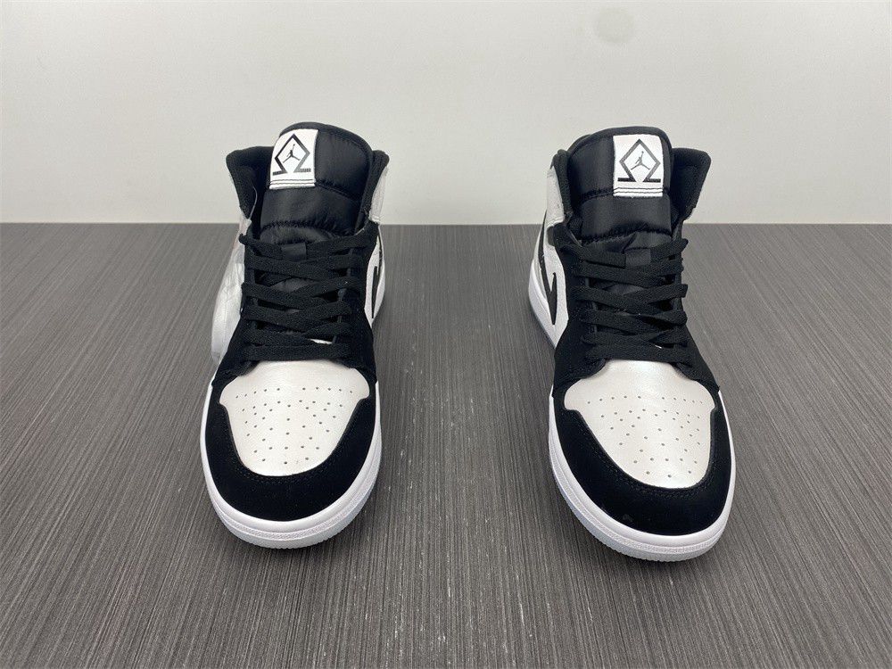 Air Jordan 1 Mid D1am0nd Shorts