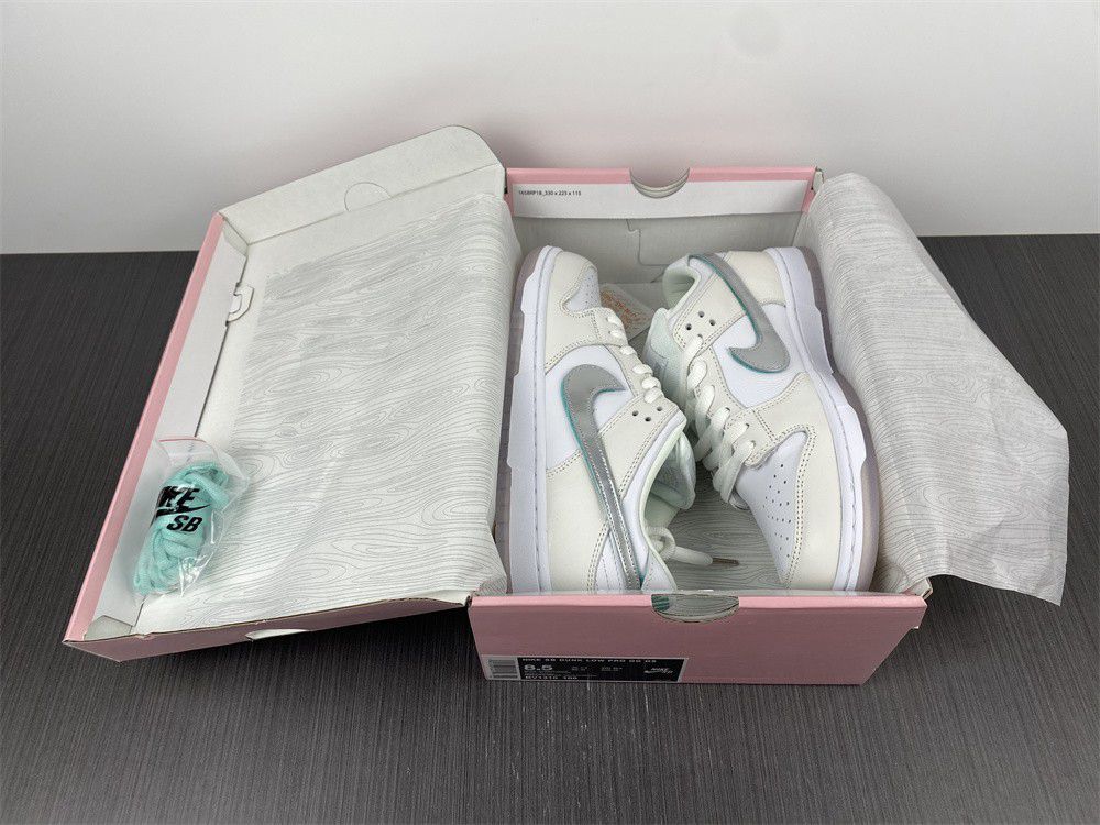 Dunk Low PRO OG SB BV1310-100