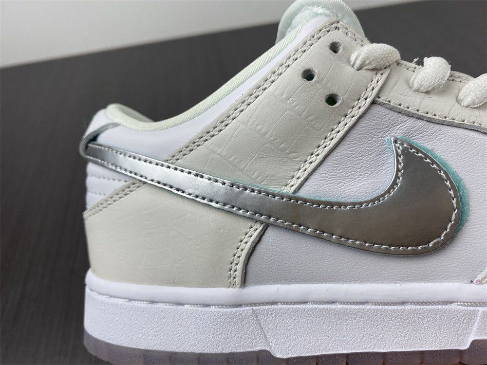 Dunk Low PRO OG SB BV1310-100